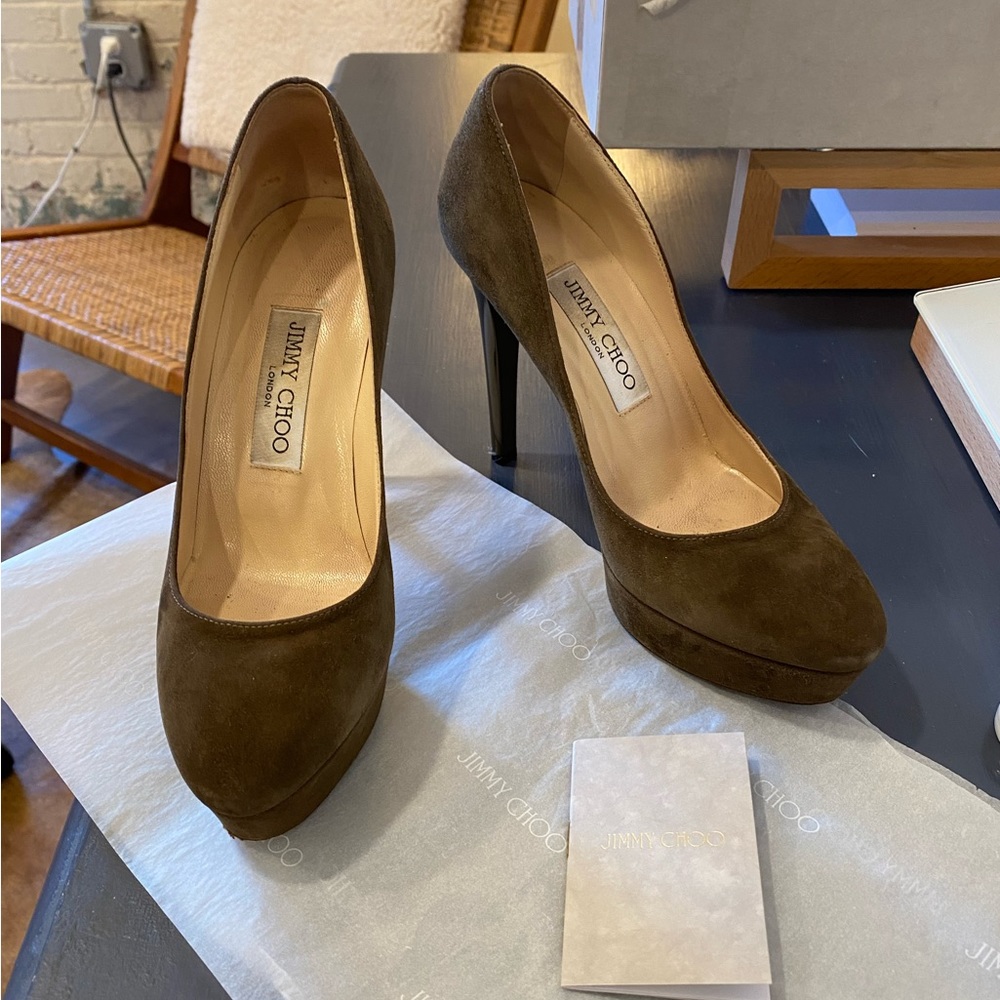 Jimmy Choo pumps- hardly worn!